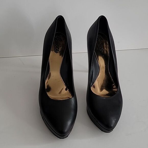 Gucci Leather Platfrom Pumps - Picture 2 of 12